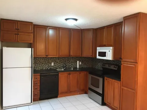 1521 15th Lane