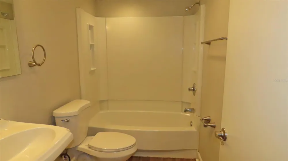 2376 MILLWOOD LANE Clearwater, FL 33763