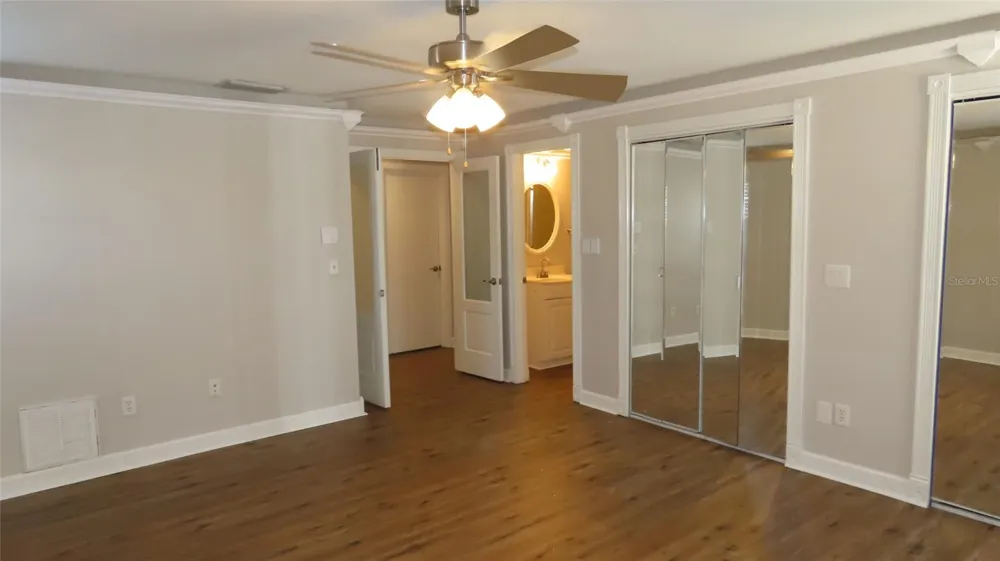 2376 MILLWOOD LANE Clearwater, FL 33763