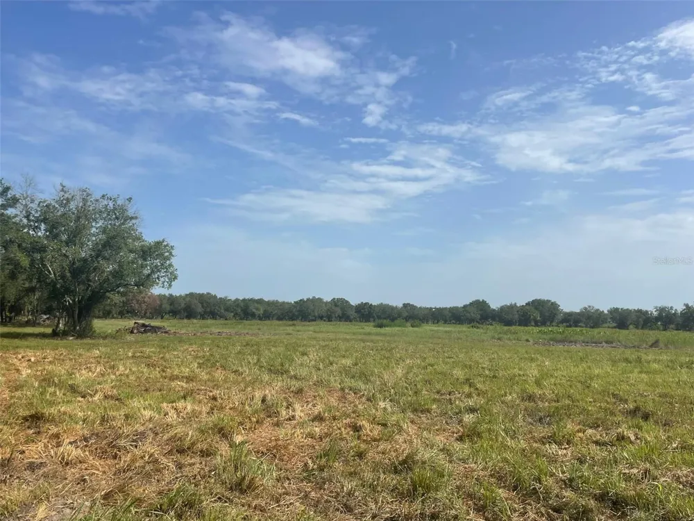 22100 HILL GRADE ROAD Clewiston, FL 33440
