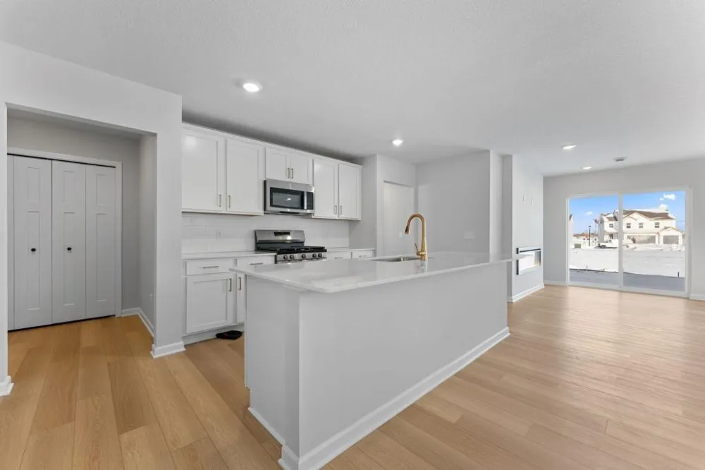 4338 Meadowview Drive Waconia, MN 55387