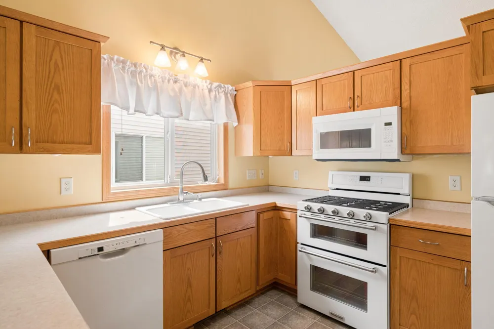 12554 Thrush Street NW Coon Rapids, MN 55448