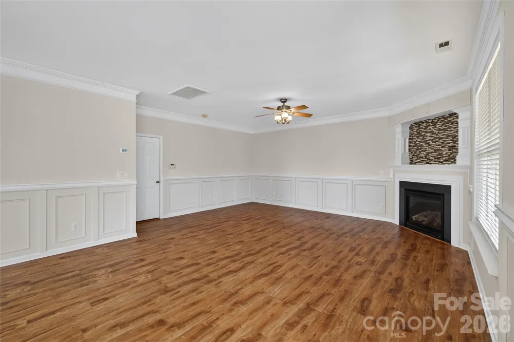 1607 Hoosac Drive Waxhaw, NC 28173