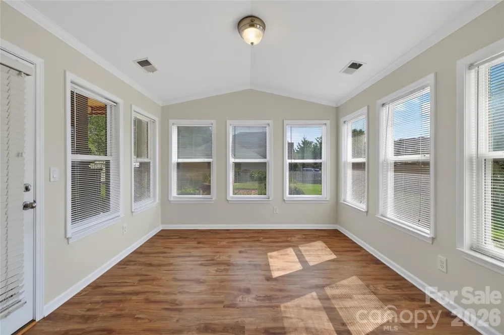 1607 Hoosac Drive Waxhaw, NC 28173