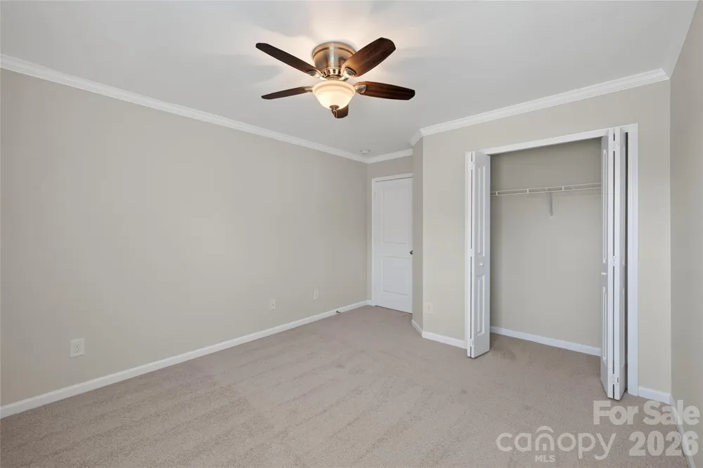 1607 Hoosac Drive Waxhaw, NC 28173