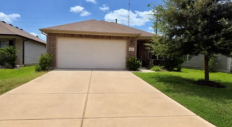 18539 Scarlet Meadow Lane