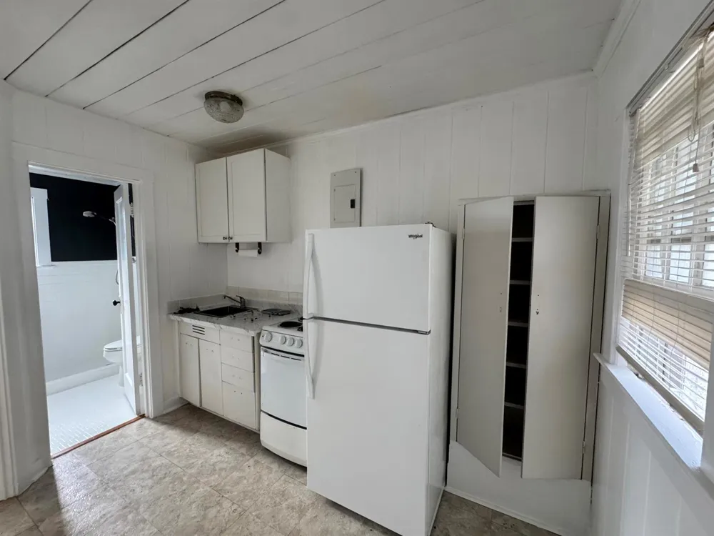 200 Park Avenue #5 Lake Park, FL 33403