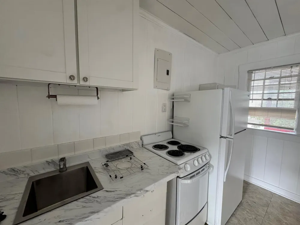 200 Park Avenue #5 Lake Park, FL 33403