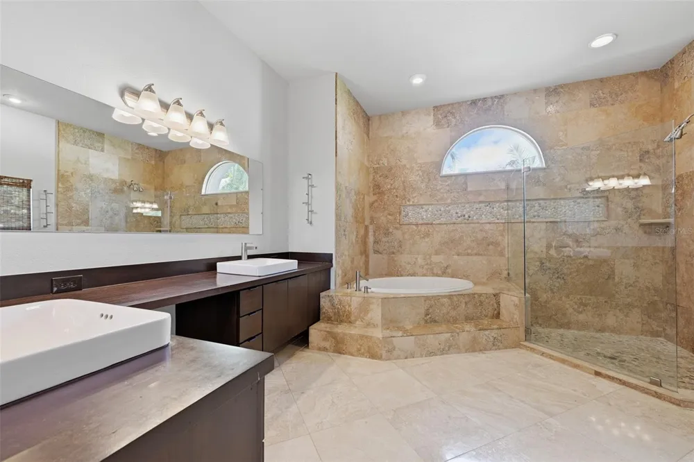 501 MANISHA PLACE Tarpon Springs, FL 34688