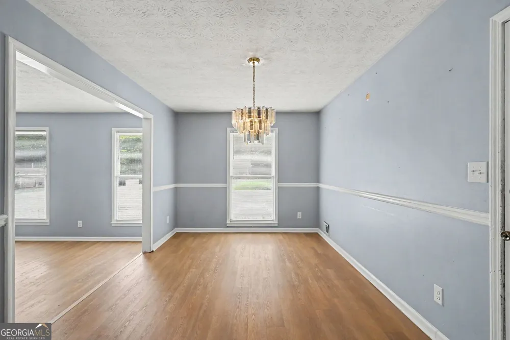 8806 Twin Oaks DR Jonesboro, GA 30236