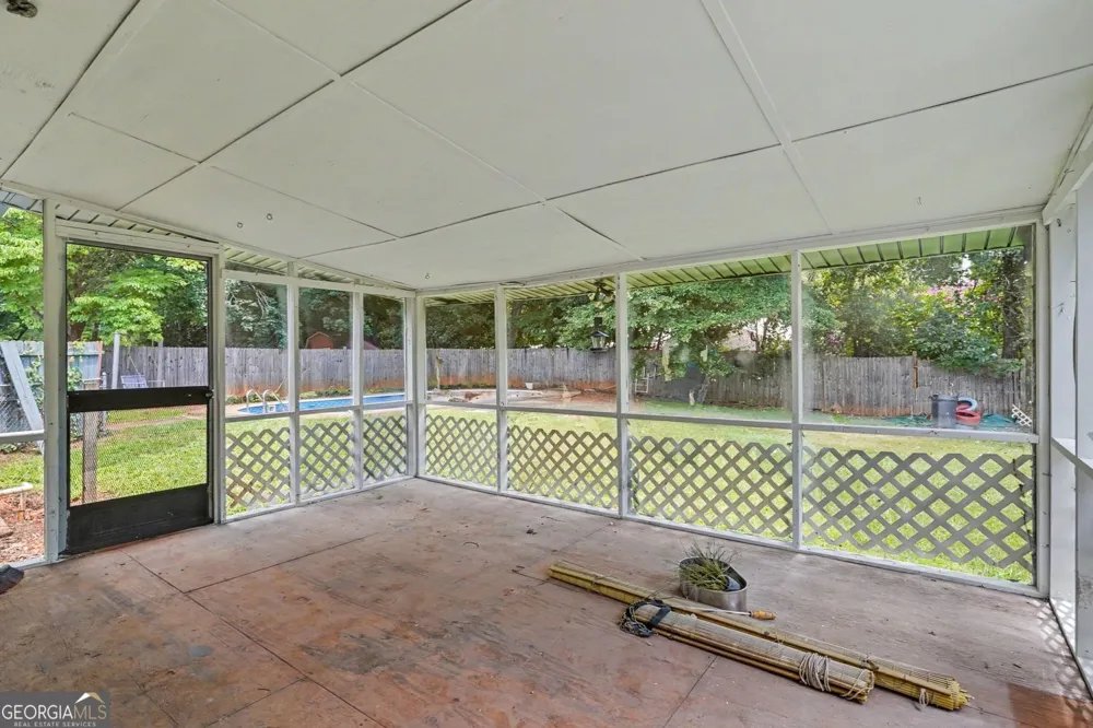 8806 Twin Oaks DR Jonesboro, GA 30236