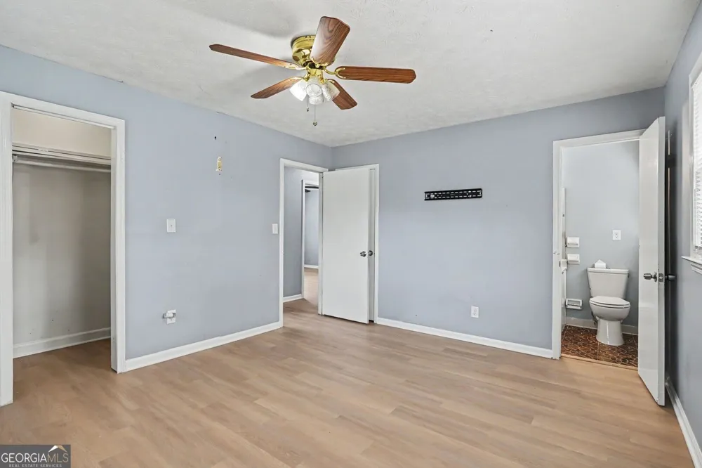 8806 Twin Oaks DR Jonesboro, GA 30236