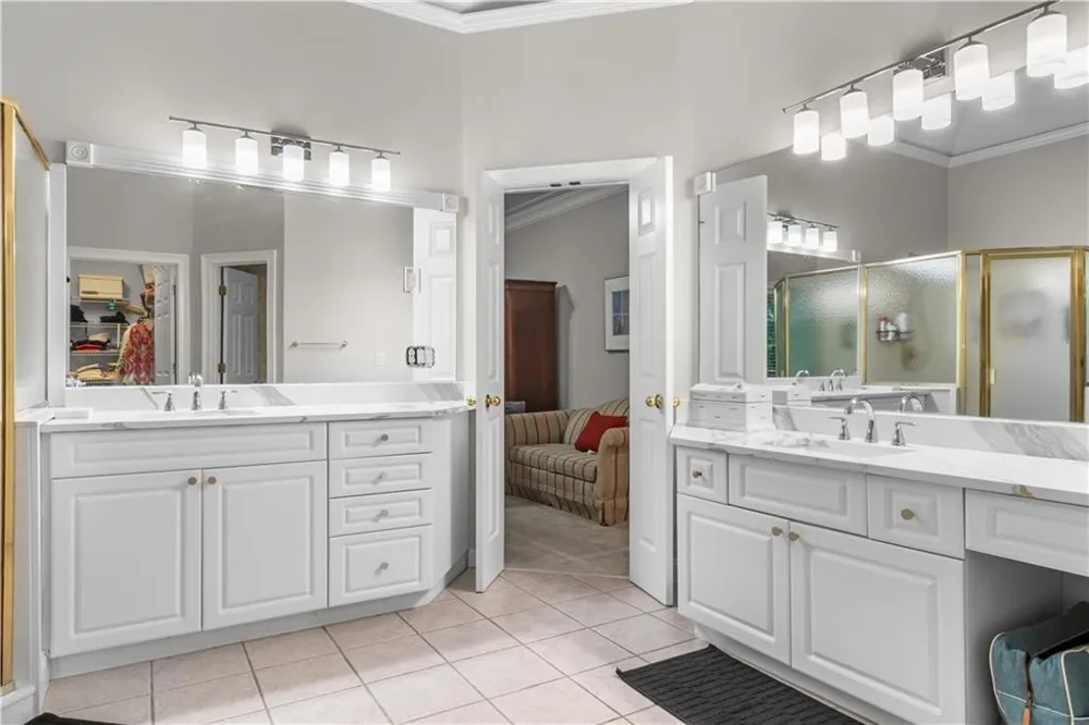 4926 Red Cliff Court Powder Springs, GA 30127