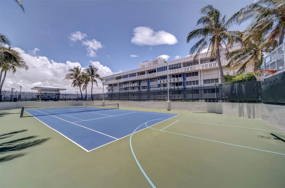 650 West Ave #2307 Miami Beach, FL 33139