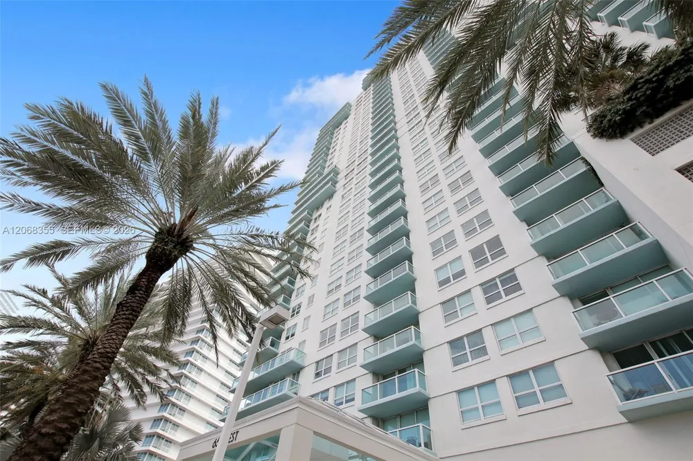 650 West Ave #2307 Miami Beach, FL 33139