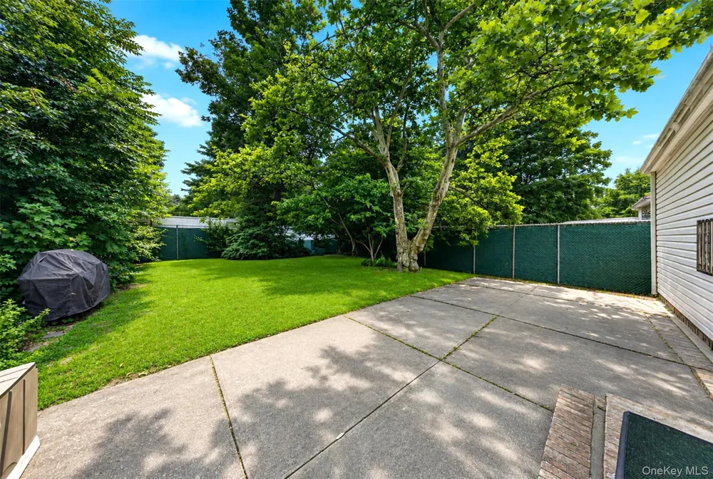 13-17 123rd Street College Point, NY 11356