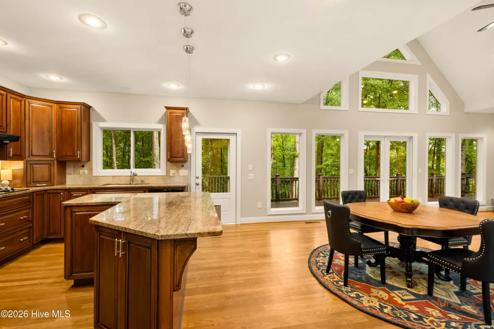 214 Holly Lane Mccormick, SC 29835