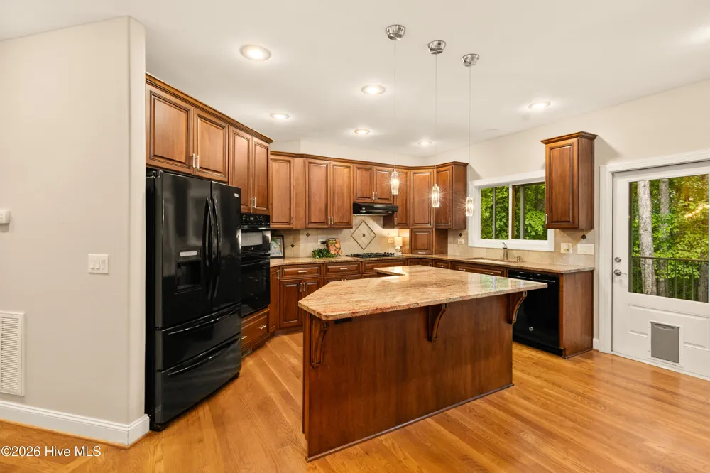 214 Holly Lane Mccormick, SC 29835