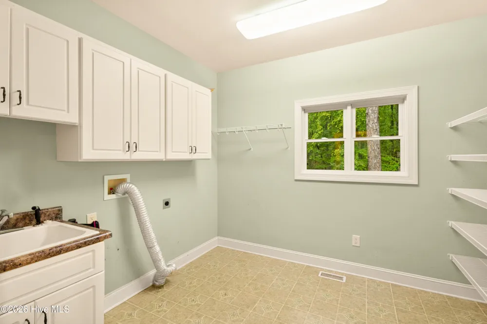 214 Holly Lane Mccormick, SC 29835
