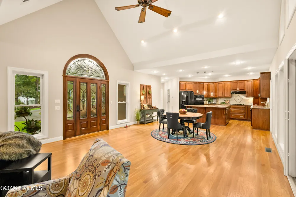 214 Holly Lane Mccormick, SC 29835