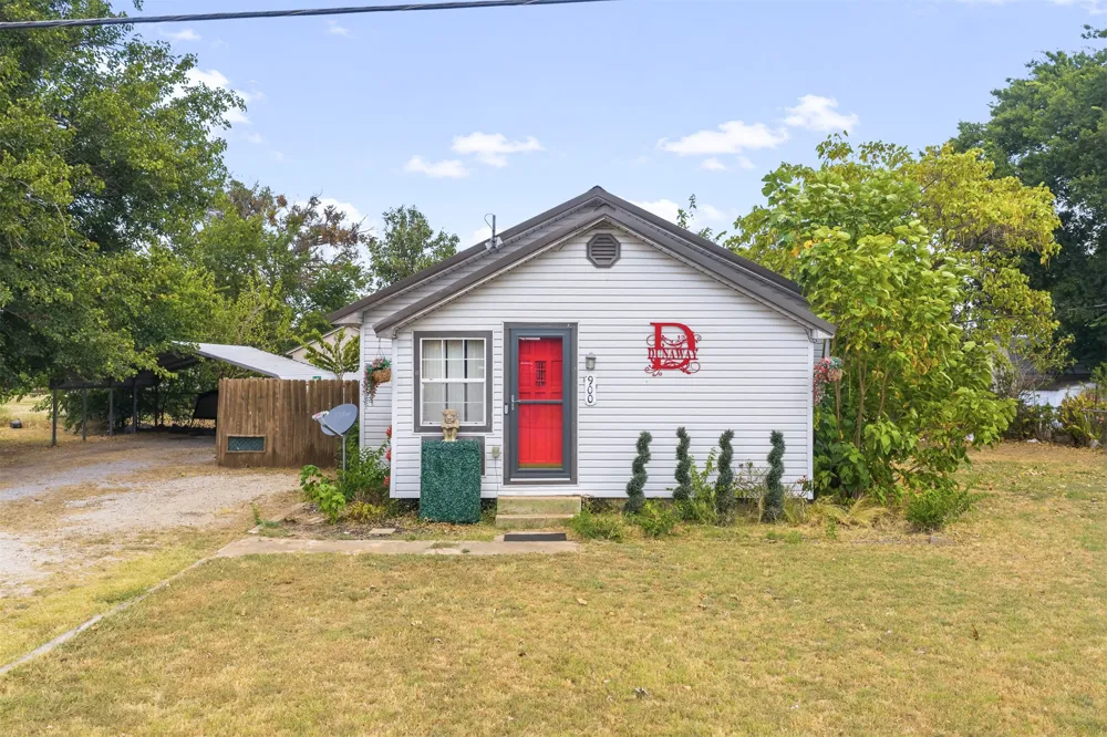 900 Lincoln Street Healdton, OK 73438
