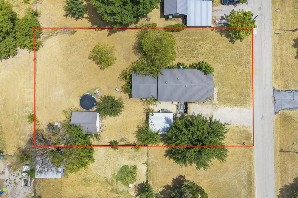 900 Lincoln Street Healdton, OK 73438