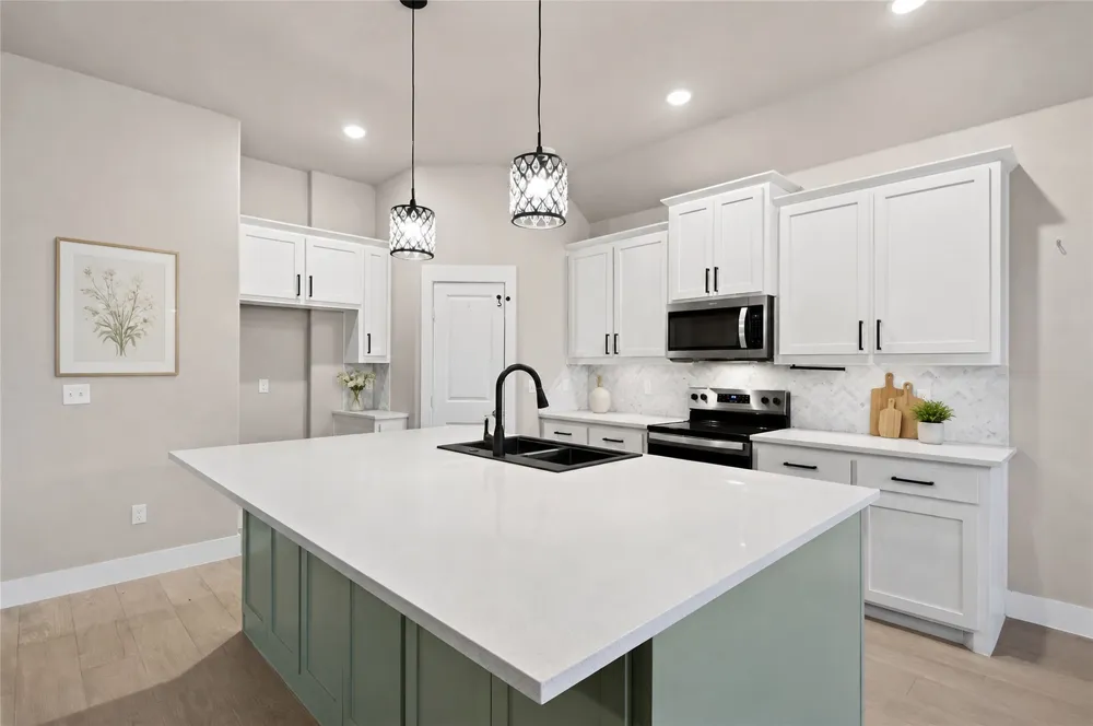 98 Rancho Sol Durant, OK 74701