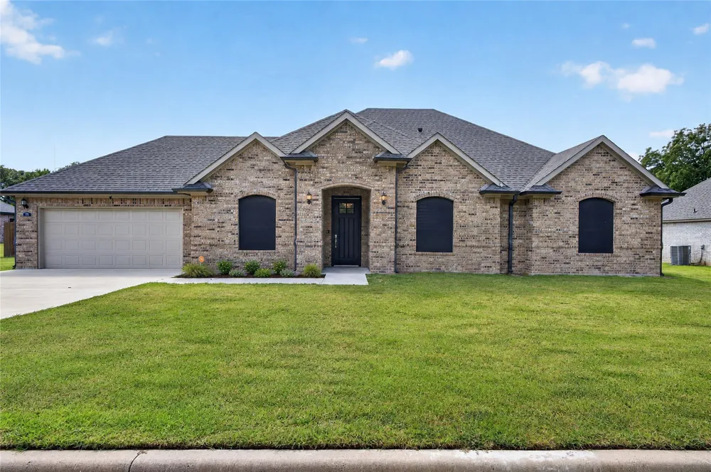 98 Rancho Sol Durant, OK 74701