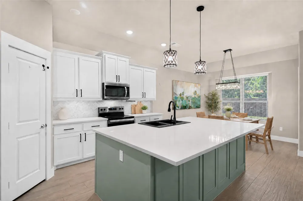 98 Rancho Sol Durant, OK 74701