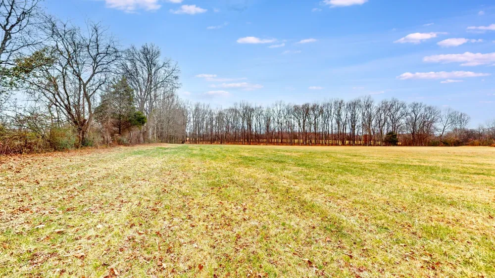 3017 Highway 25 Cottontown, TN 37048