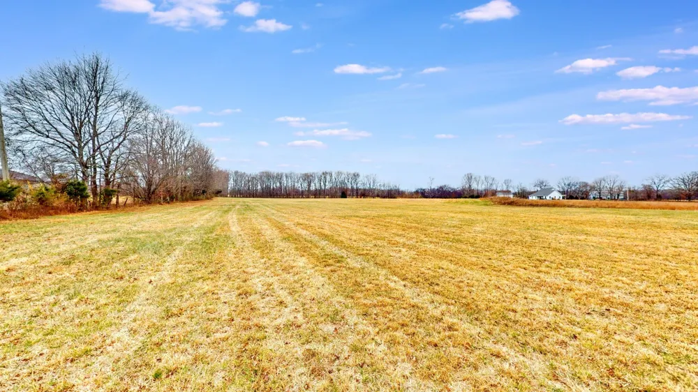 3017 Highway 25 Cottontown, TN 37048
