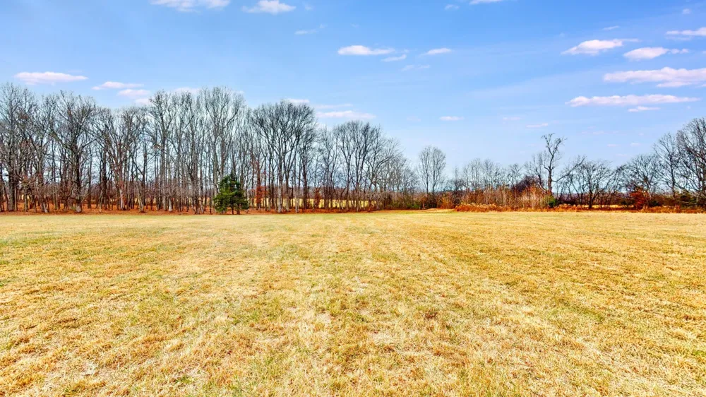 3017 Highway 25 Cottontown, TN 37048