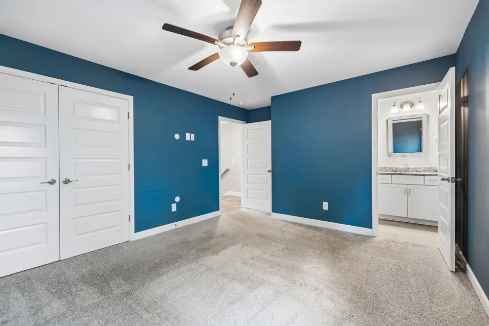 1042 Emery Bay Cir Hendersonville, TN 37075