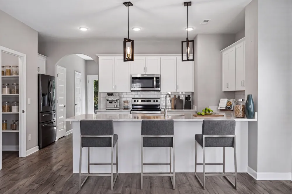1042 Emery Bay Cir Hendersonville, TN 37075