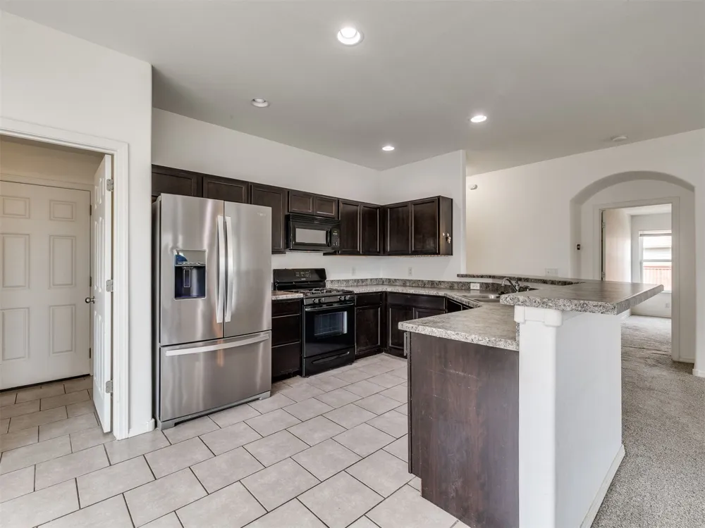 12809 E 67th Street Owasso, OK 74055