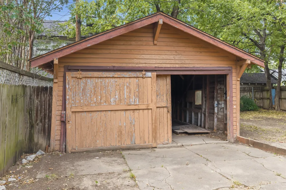 811 3rd SW Ardmore, OK 73401