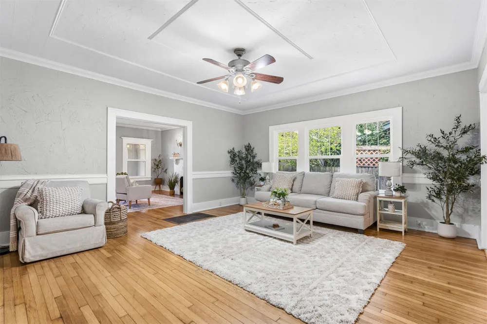 811 3rd SW Ardmore, OK 73401