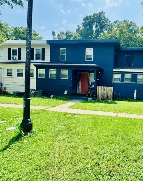 24 Falcon Lane