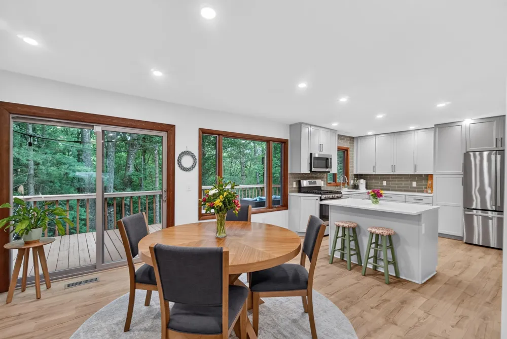 3552 Lookout Point East Bay Township, MI 49686