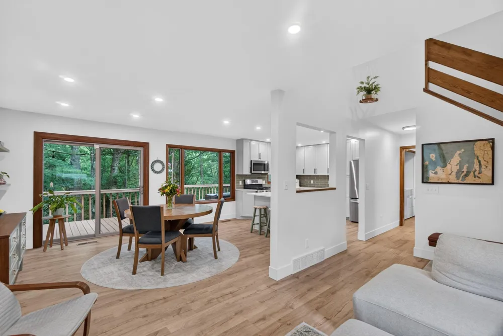 3552 Lookout Point East Bay Township, MI 49686