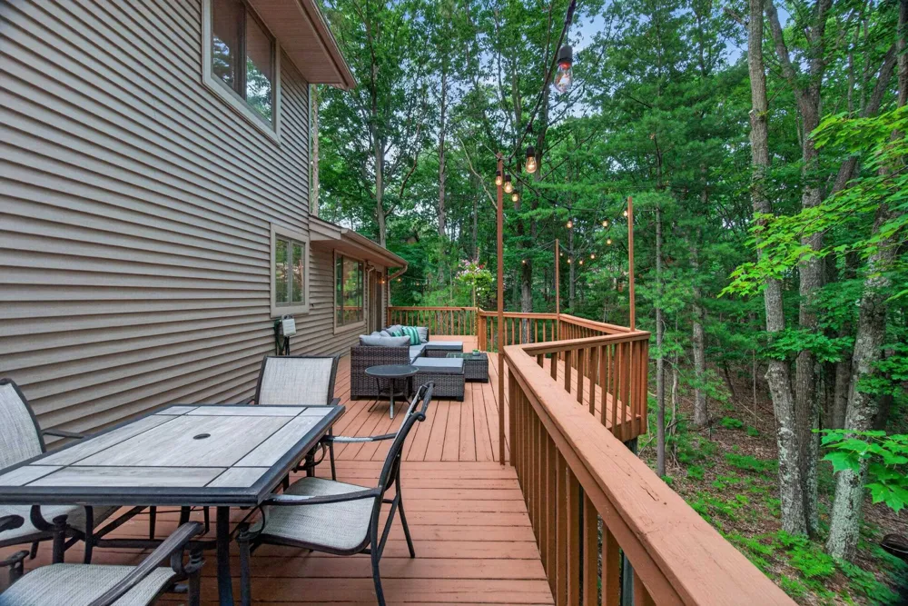 3552 Lookout Point East Bay Township, MI 49686