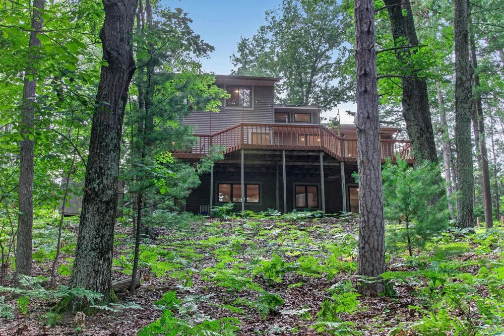 3552 Lookout Point East Bay Township, MI 49686