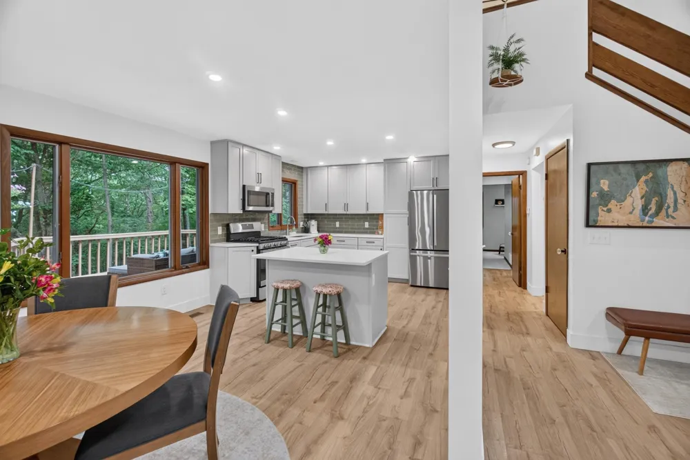 3552 Lookout Point East Bay Township, MI 49686