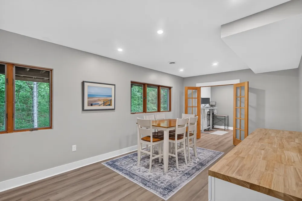 3552 Lookout Point East Bay Township, MI 49686