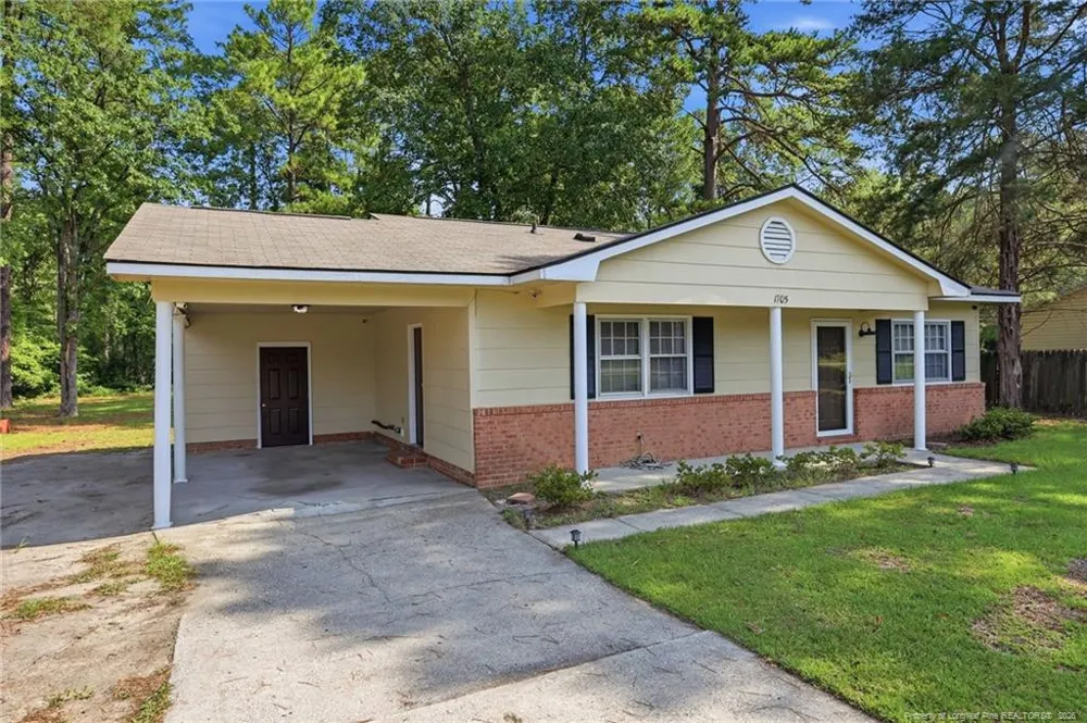 1705 Sand Hill Road Hope Mills, NC 28348