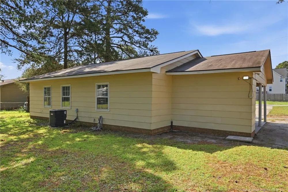 1705 Sand Hill Road Hope Mills, NC 28348
