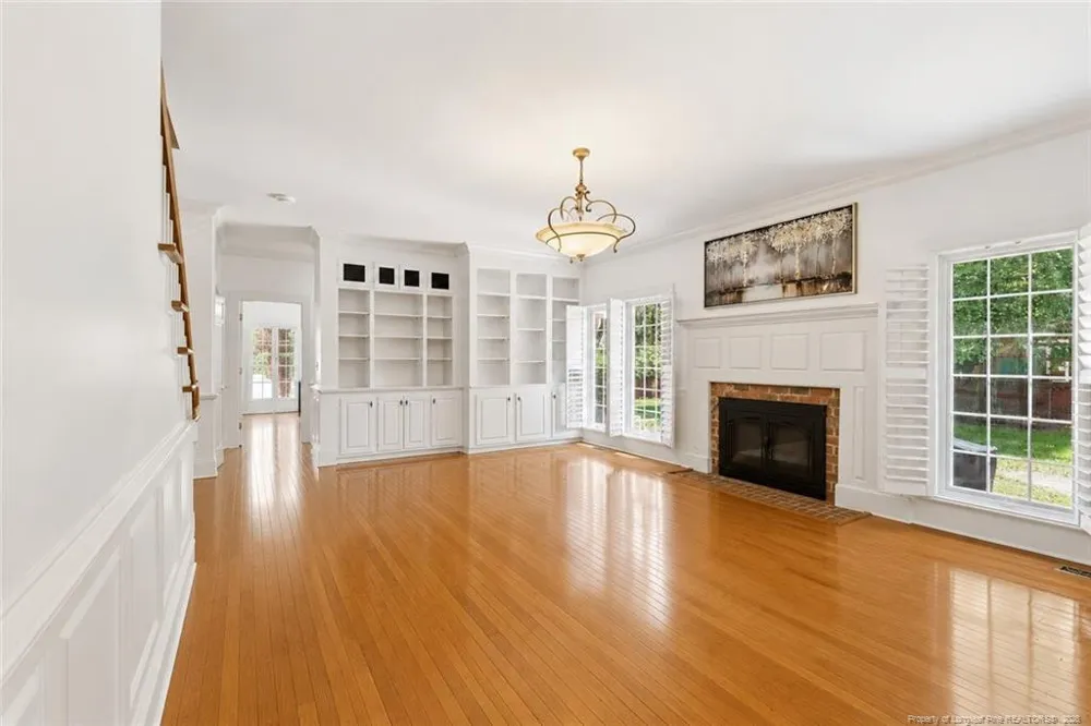 3525 Prestwick Drive Fayetteville, NC 28303