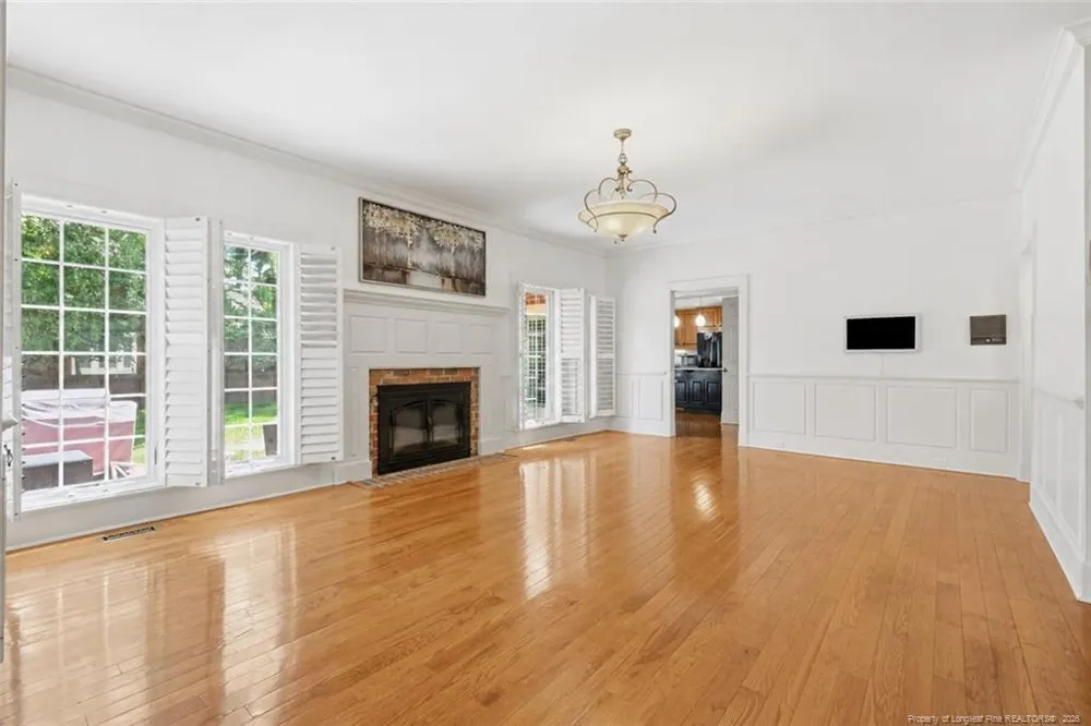 3525 Prestwick Drive Fayetteville, NC 28303