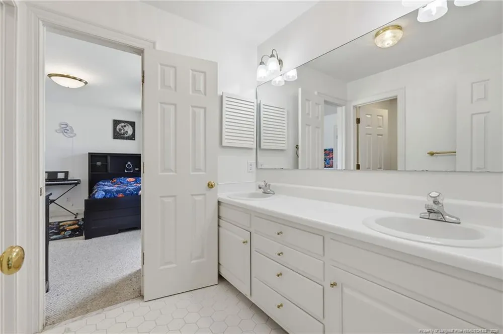 3525 Prestwick Drive Fayetteville, NC 28303