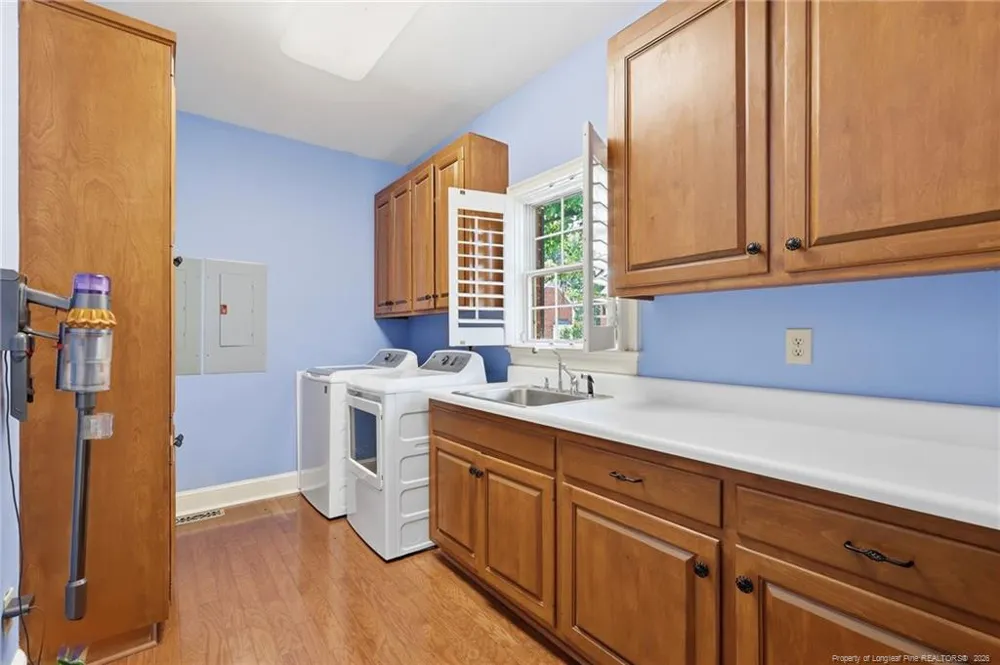 3525 Prestwick Drive Fayetteville, NC 28303